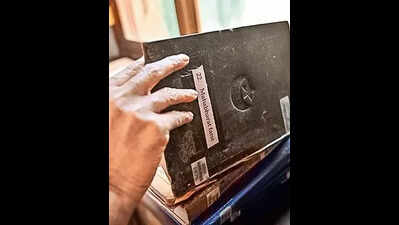Prized epics at Anjuman’s restored library: Persian Mahabharata, Urdu Ramayana