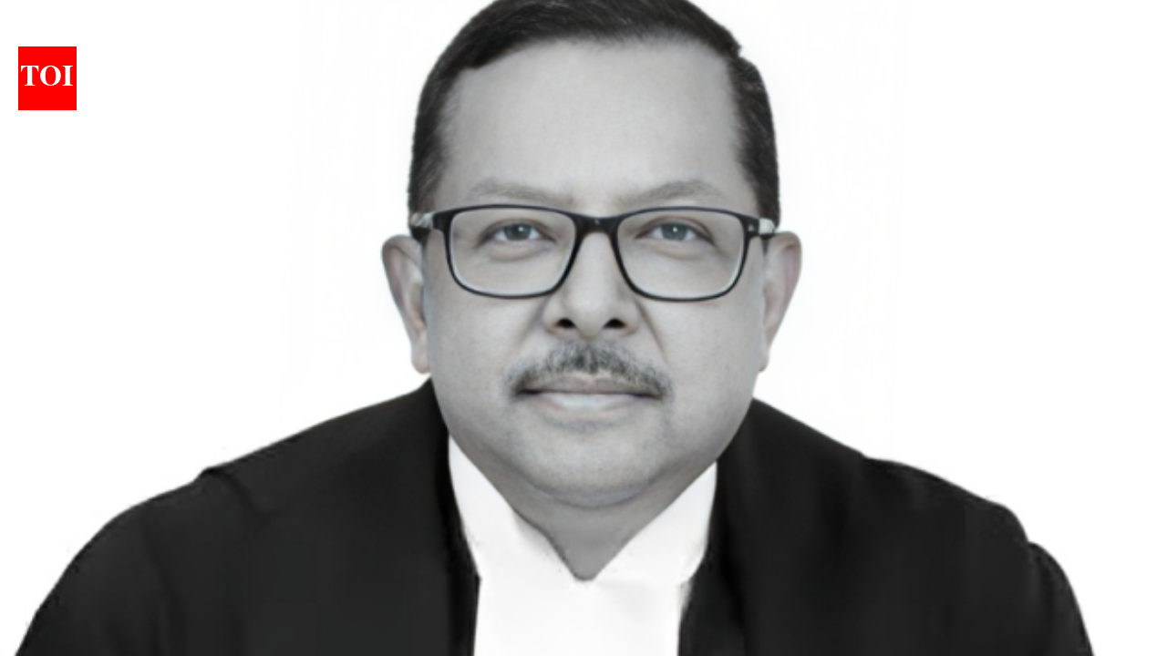 Supreme Court judge slams collegium for transfer on government nudge