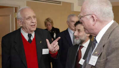 Nobel Laureate Roy Glauber says science is guesswork, not perfect logic: What students and teachers often miss