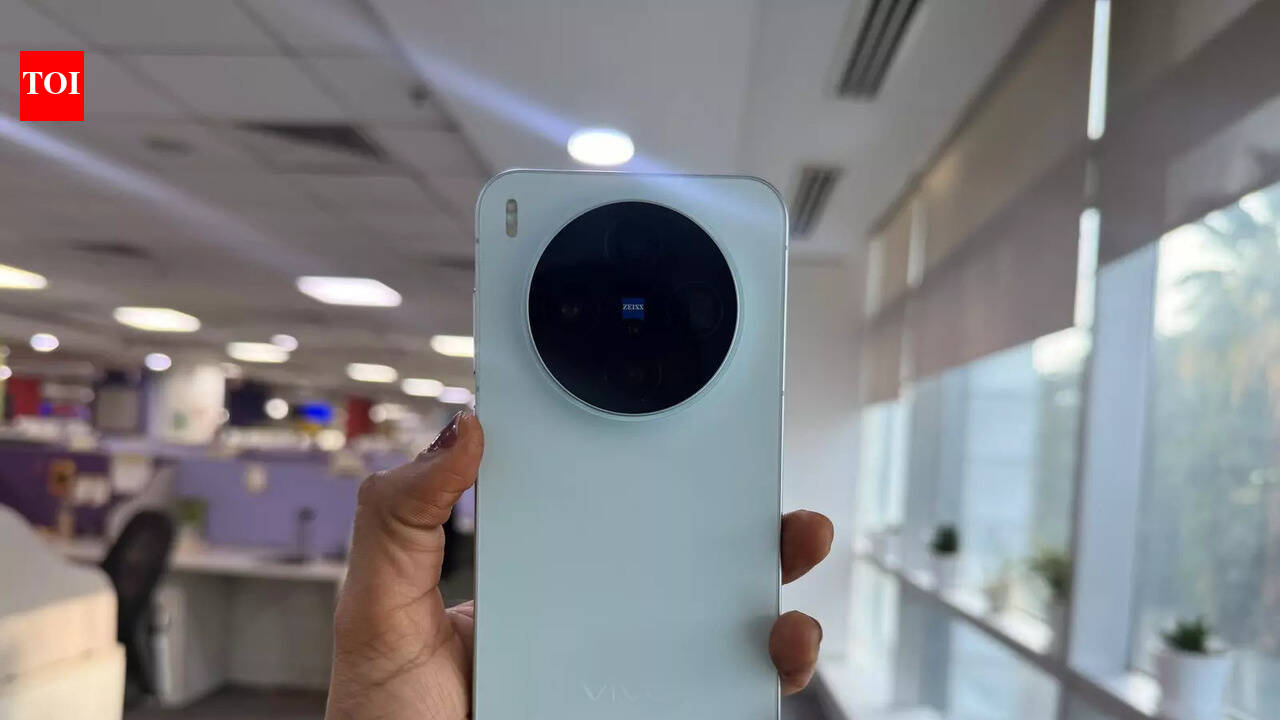 Vivo X300 review: Proof that a non-Pro phone can still feel flagship