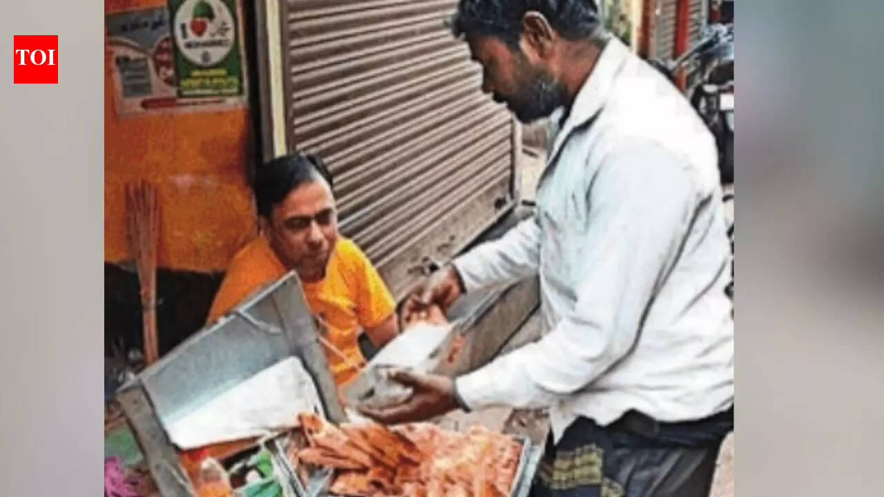 Patty seller, thrashed at Gita event for peddling non-veg, back in Kolkata but skips ‘unsafe areas’