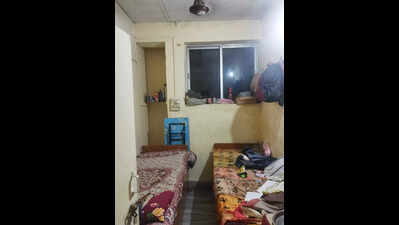 सपने बिखर रहे हैं: हजारों लोग शिक्षा प्राप्त करने के लिए पटना के छात्रावासों में भीड़भाड़ और असुरक्षित जीवन स्थितियों का सामना करते हैं