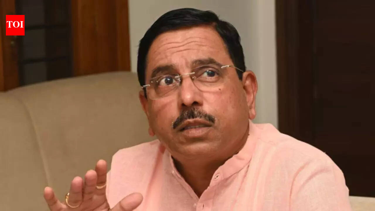 Global leaders back India’s clean energy push at Davos: Pralhad Joshi