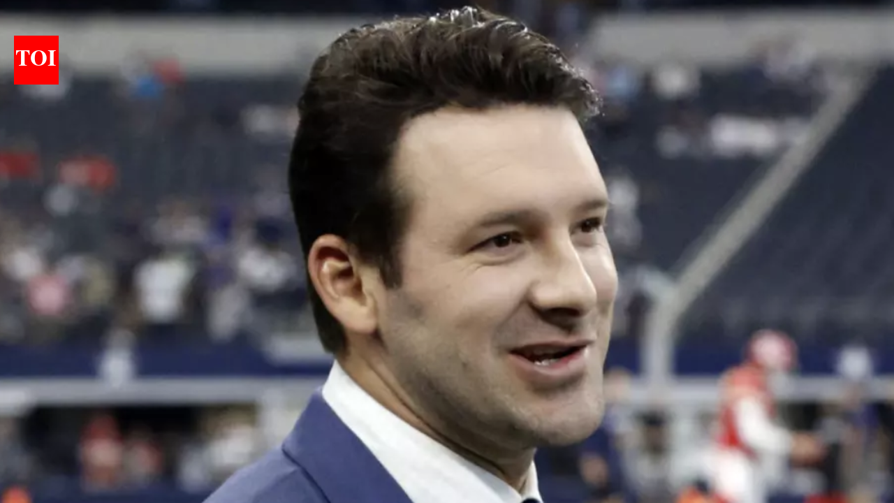 Tony Romo draws criticism after Patrick Mahomes slip during Bills vs. Broncos game