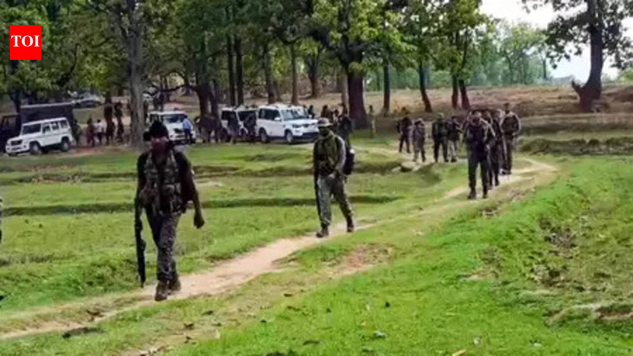 Chhattisgarh: Ten security personnel suffer injuries in IED blasts on Karegutta hills in Bastar