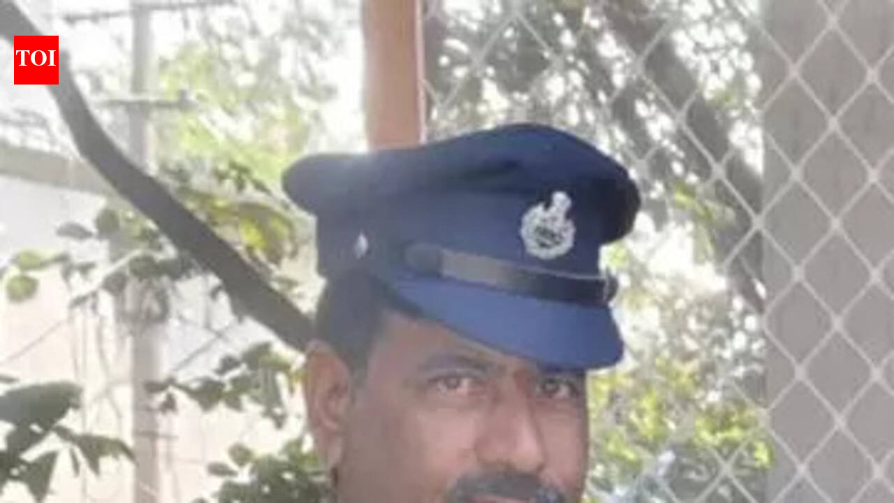 Gallantry Award for Cyberabad police head constable shot while on duty ...