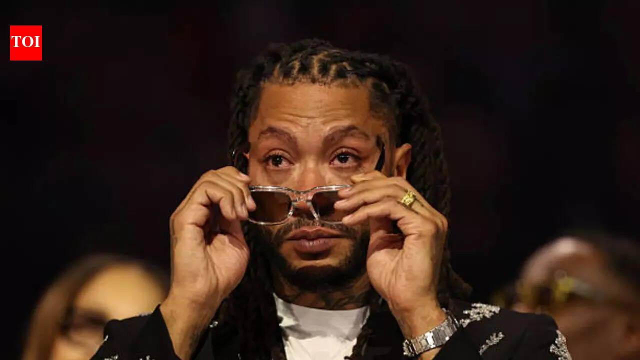 Chicago Bulls star Derrick Rose receives heartfelt tributes from NBA legends Michael Jordan and LeBron James following his historic jersey retirement