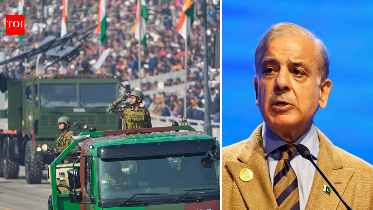 Evening news wrap: India flexes might on 77th Republic Day parade; UAE scraps Pakistan airport deal & more