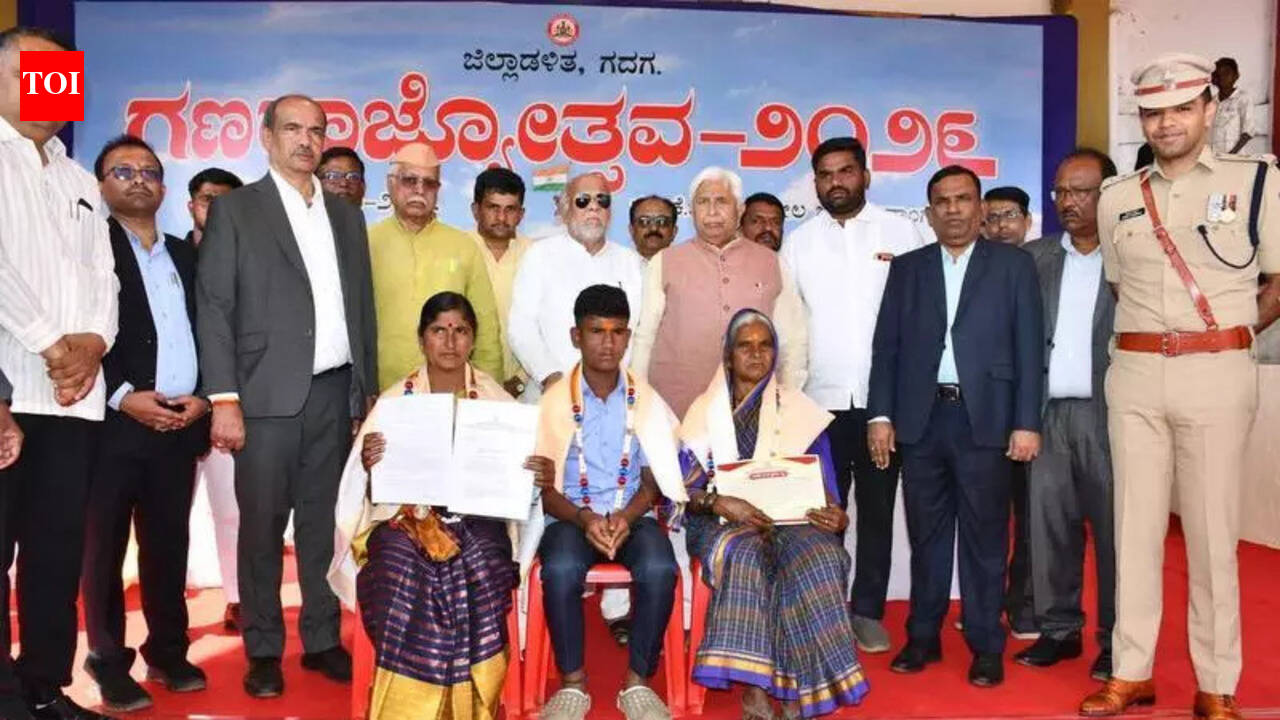 State govt announces gifts to Ritti family of Lakkundi | Hubballi News ...