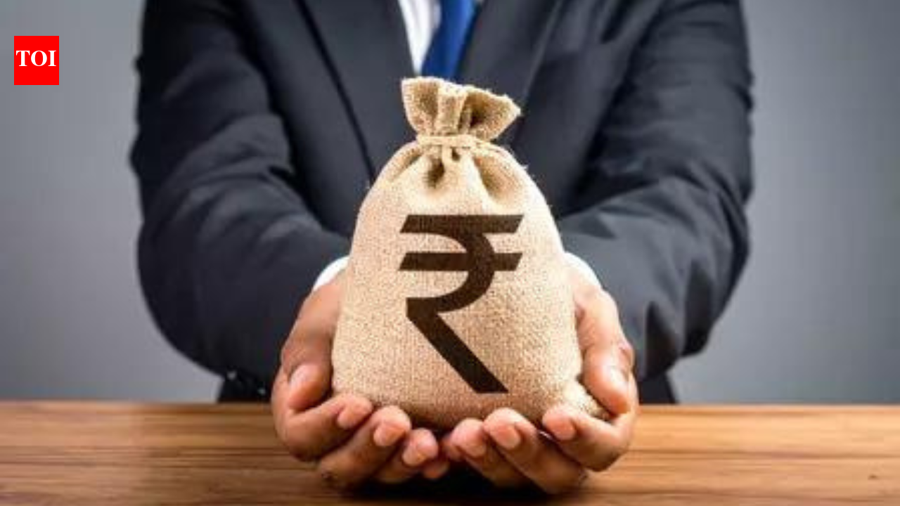 'Dollar assets gain favour among India's wealthy as Rupee depreciates'