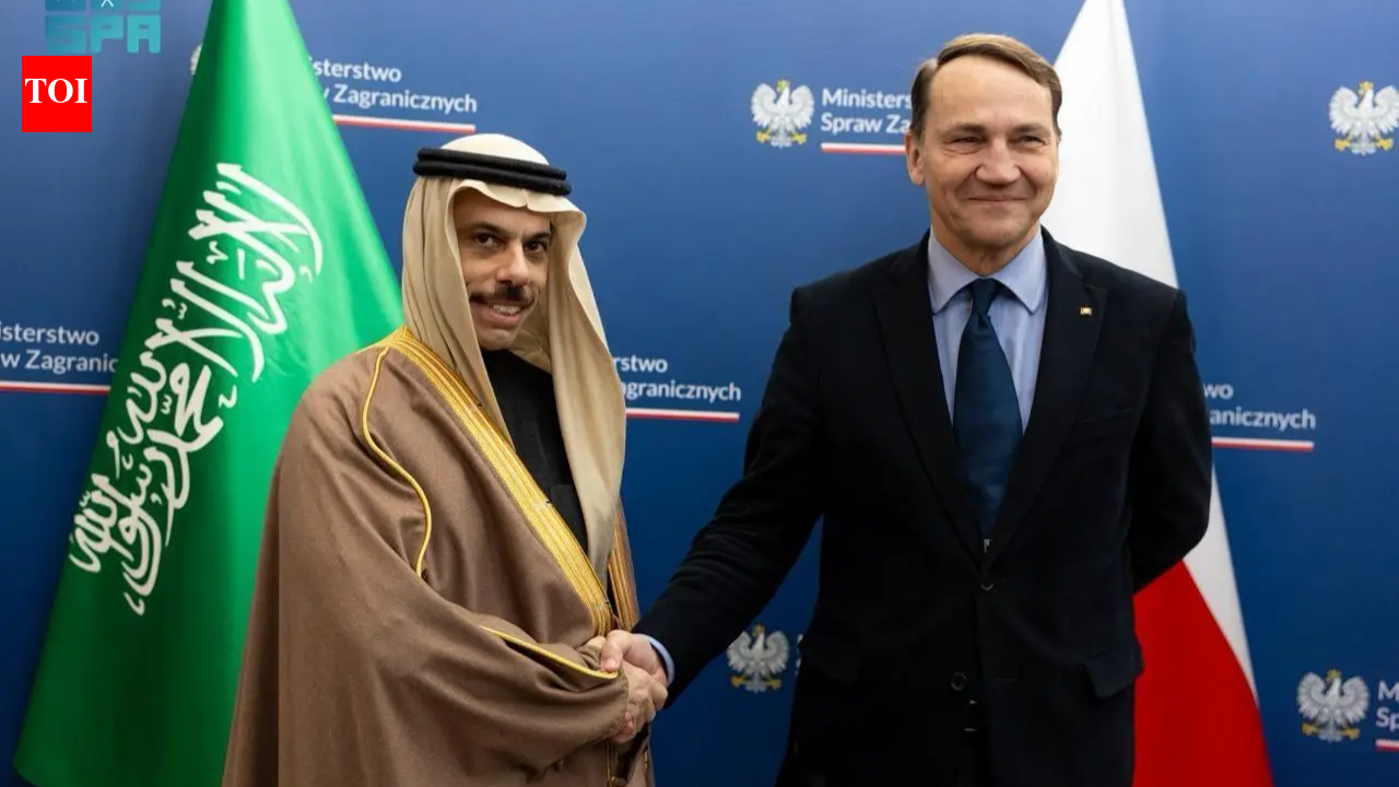 Saudi Arabia and Poland sign mutual visa exemption agreement for diplomats