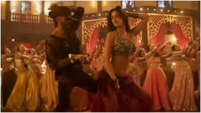 ‘O'Romeo’: Disha Patani and Shahid Kapoor set the screen ablaze in new song ‘Aashiqon Ki Colony’