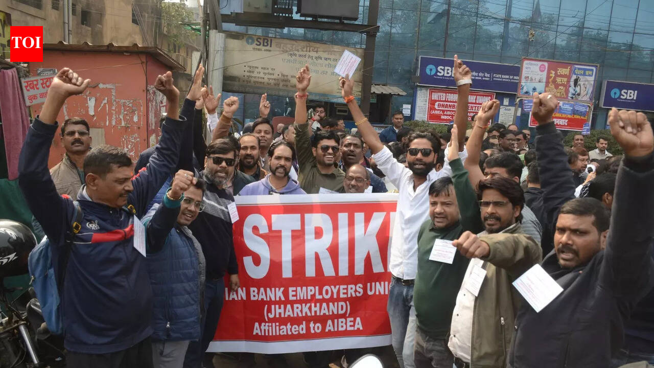 Public Sector Banks Strike: 5-Day Work Week Demand Shuts Down Operations in Jharkhand