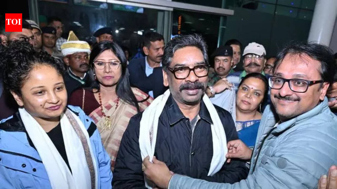 Jharkhand CM Hemant Soren Returns from Davos & UK, Promises Investment Boost