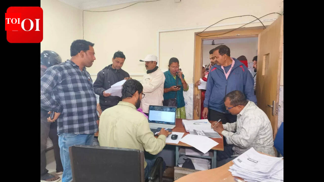 Odisha withdraws 'no PUCC, no fuel' rule after high court ruling