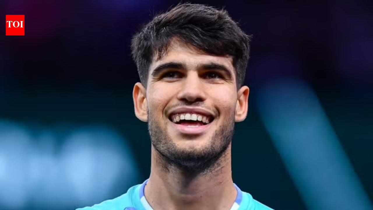 Carlos Alcaraz shares emotional message for father after reaching first Australian Open semi final in Melbourne