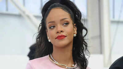 Rihanna gets refreshingly real on post-baby body; says, ‘I’ve got a little pouch’