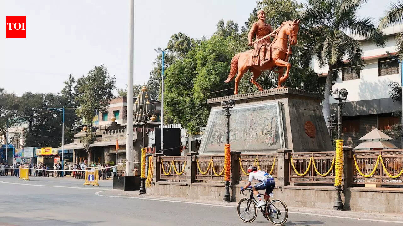 Blink and miss: Why cycling is ‘one of the hardest sports’ to commentate