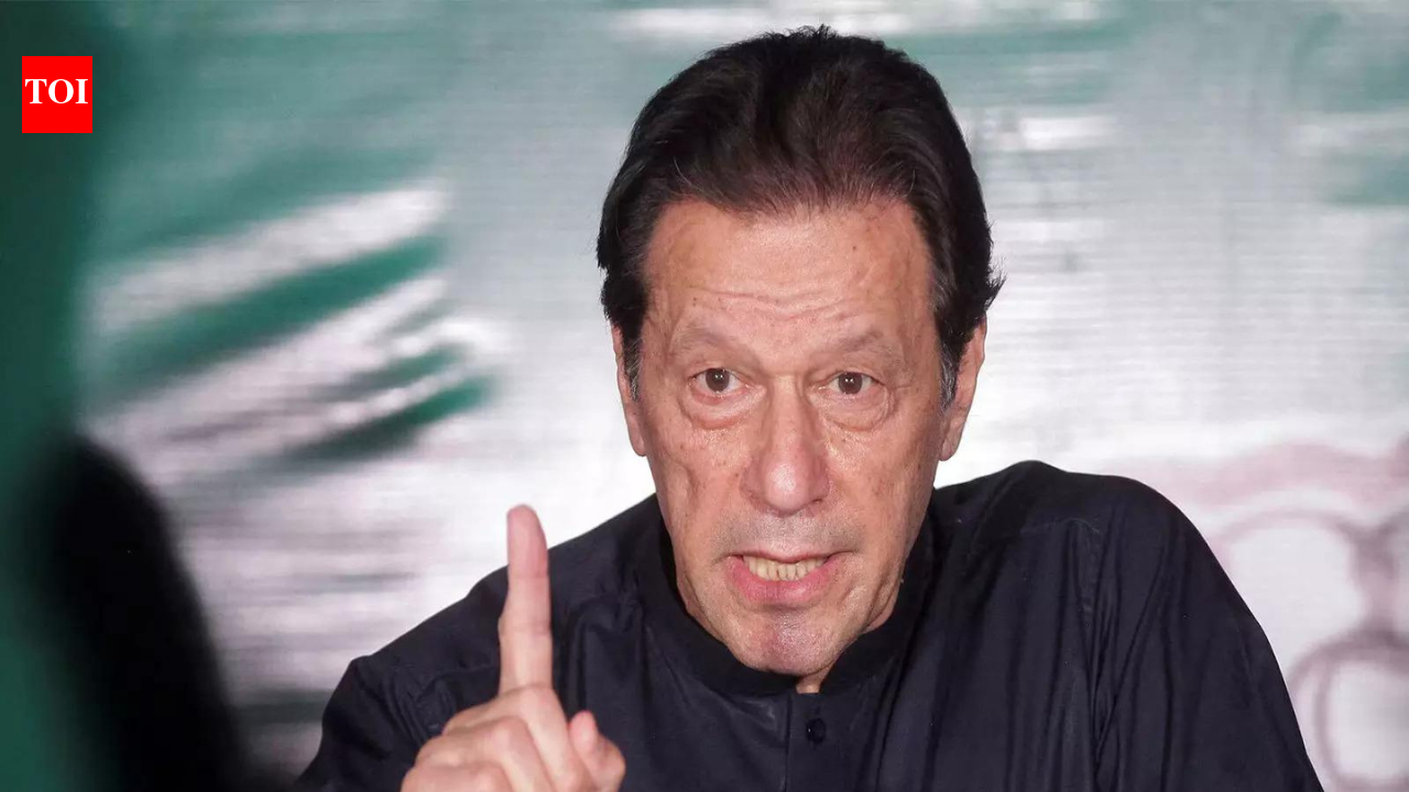 'Grave danger': PTI says jailed Pakistan ex-PM Imran Khan in danger of losing vision