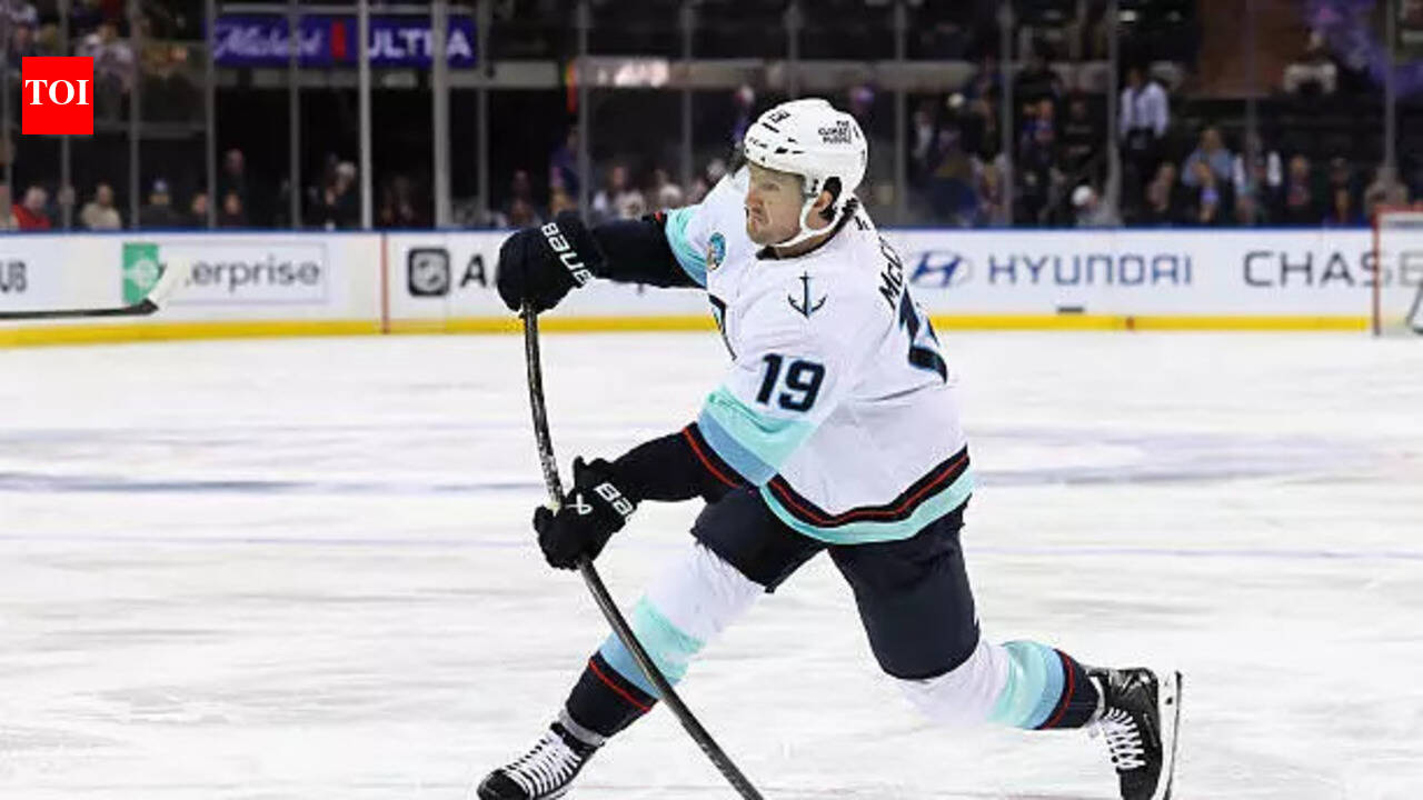 Jared McCann’s four-point night pushes Seattle Kraken to 5-1 win over Washington Capitals