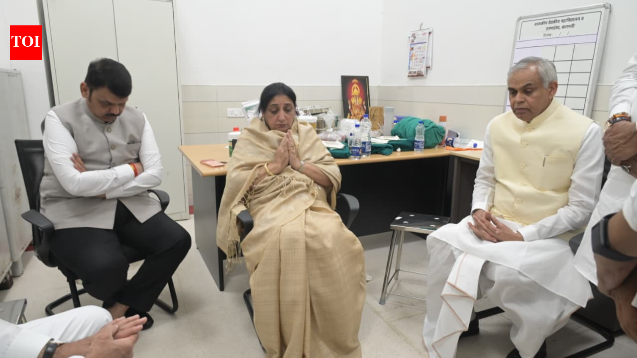 Ajit Pawar's death: Fadnavis-Shinde reach Pawar residence in Baramati; console wife