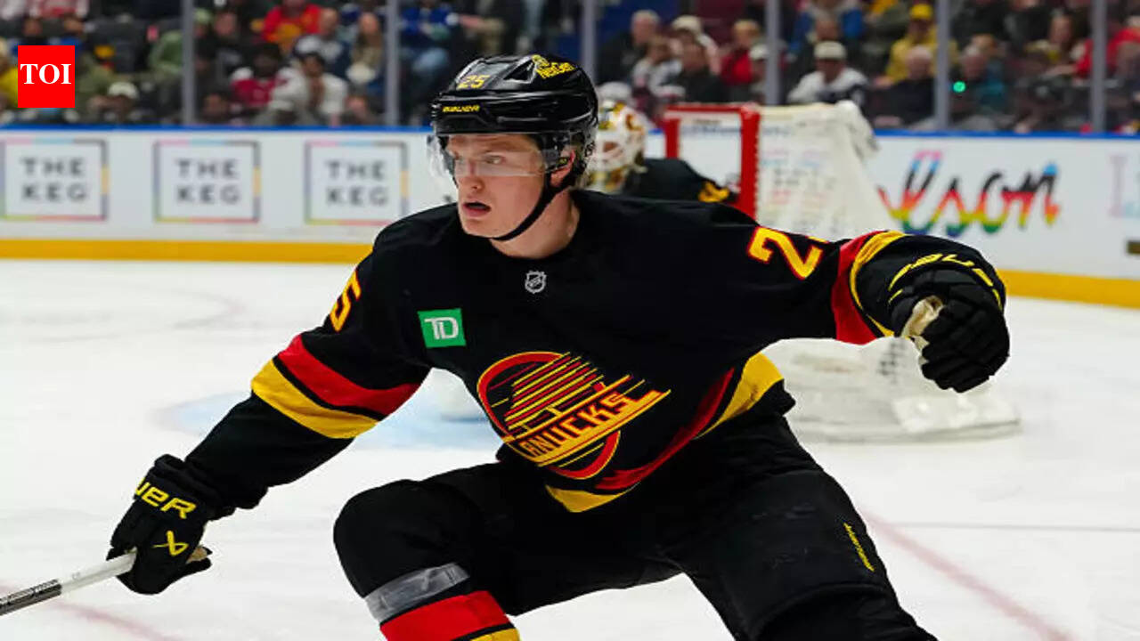 Elias Pettersson says Vancouver Canucks must be better after recent 2-5 loss to San Jose Sharks