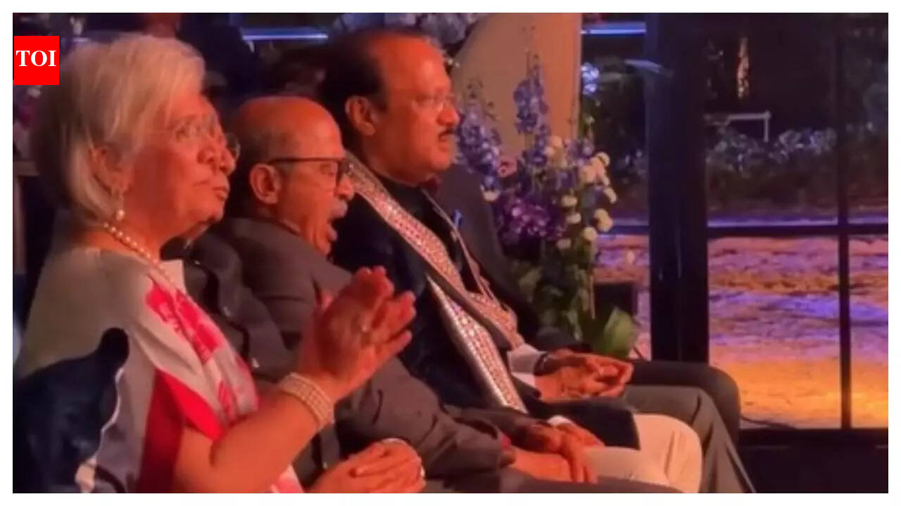 Rahul Vaidya shares a video of late Ajit Pawar enjoying live music