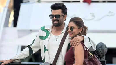 Maniesh Paul promises ‘will irritate you forever’ on completing 19 years of marital bliss with wife Sanyukta