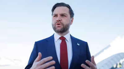 ‘Your boss ran to his podiatrist’: Duckworth hits back at JD Vance’s ‘Forrest Gump’ jibe