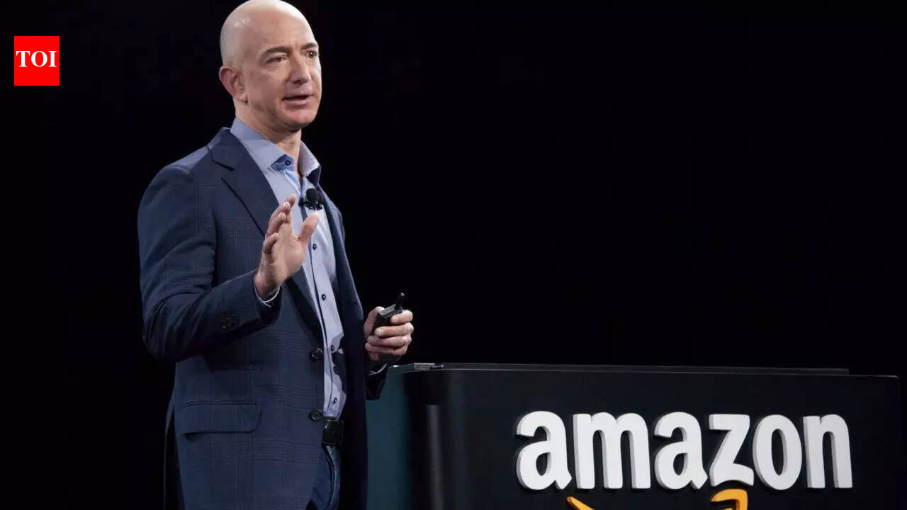 Jeff Bezos became the world's third-richest person again after Amazon shuts down ...