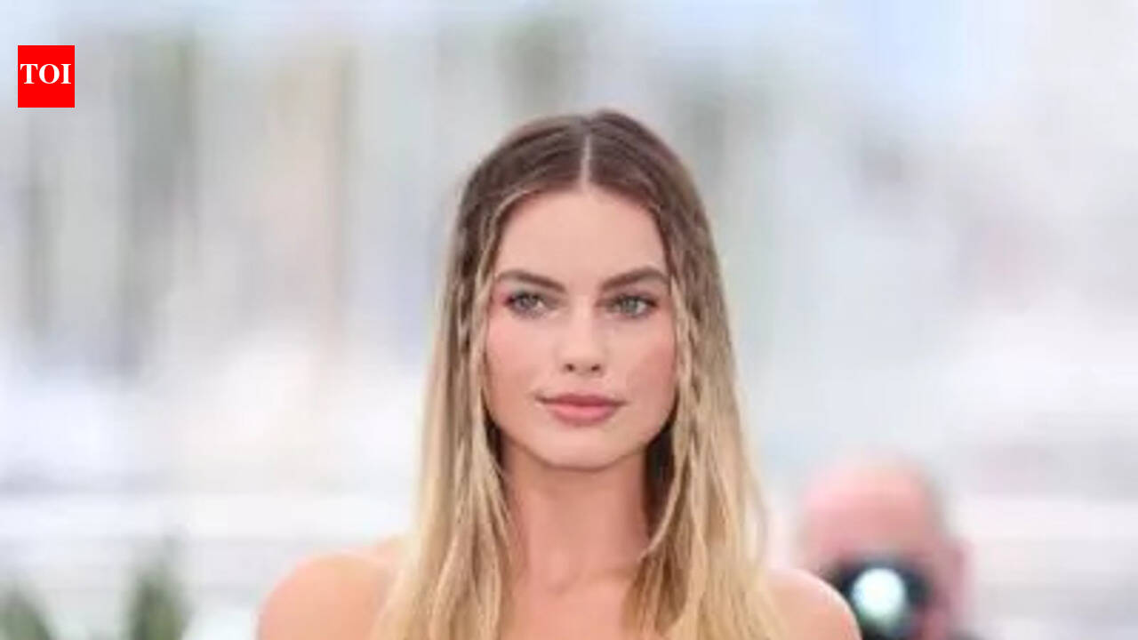 Margot Robbie’s Valentine surprise; flowers, poetry & gifts for Jacob Elordi, matching skeleton rings seal their on-set bond