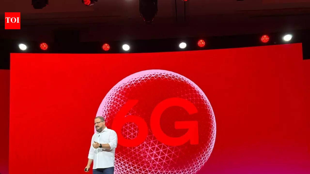 Qualcomm CEO Cristiano Amon on who will wins AI device race between Amazon, Apple, Google, Meta: ‘The winner is going to be…’