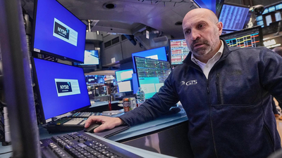 अमेरिकी बाजार आज: बिग टेक की कमाई में अंतर के कारण स्टॉक रिकॉर्ड के करीब पहुंच गया; सोने ने जोरदार तेजी जारी रखी है