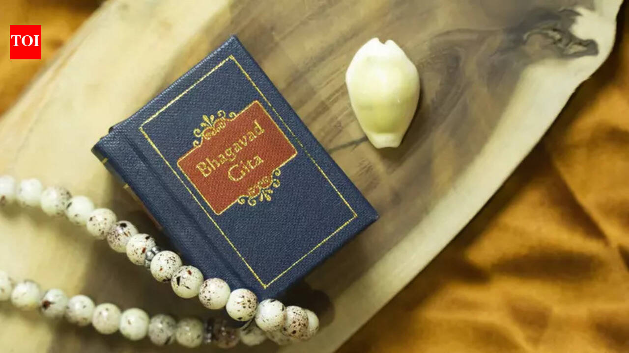 Bhagavad Gita shloka of the day to reconnect with inner stillness