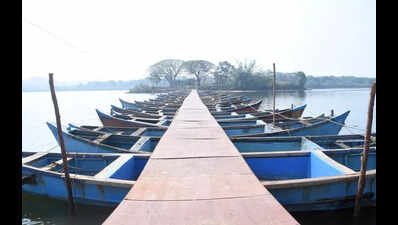 Despite 5yrs of appeal, pontoon bridge only link to M’luru uroos