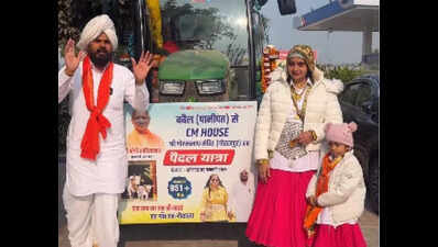 Hry couple on foot march for cattle conservation awareness