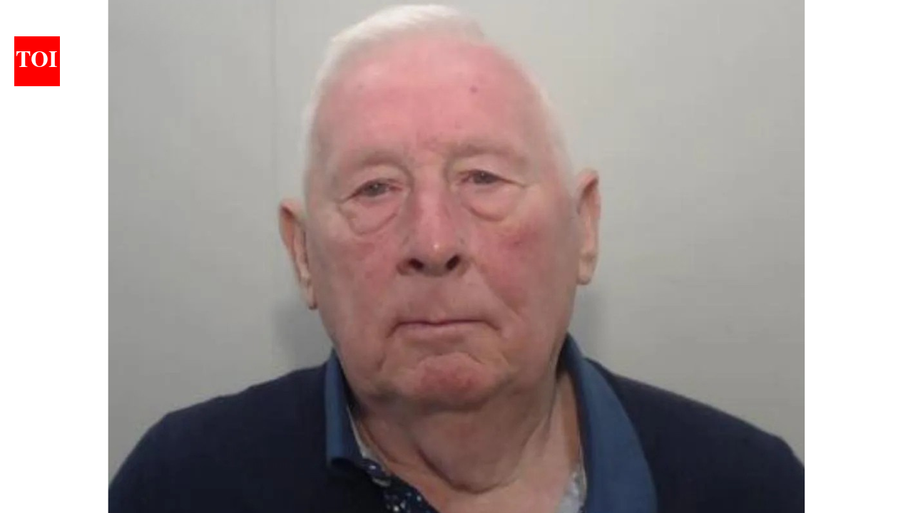 ‘Elon and Jeff best watch their backs’: British man built a £288 million fake medicine empire after winning a £2.4 million lottery