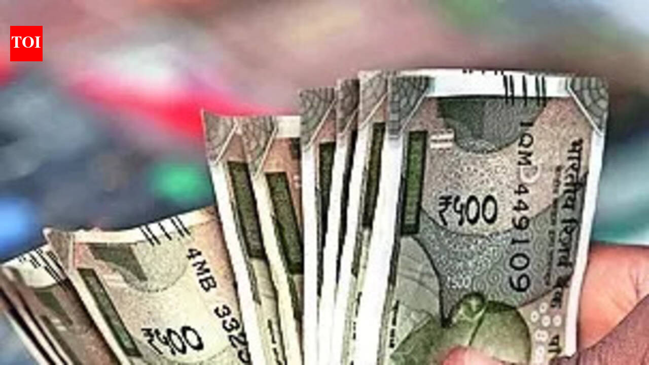 Re punching below weight, weakness leads to outflows