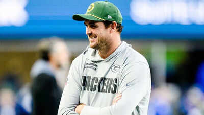 Eagles name Sean Mannion offensive coordinator after recent stint coaching quarterbacks in Green Bay