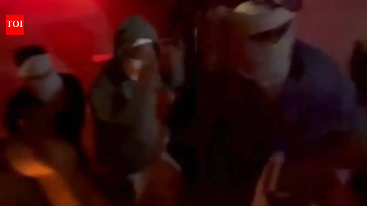 Mayoral race heats up: Masked men storm bus in Maharashtra’s Wardha, try to ‘kidnap’ 20 Congress corporators