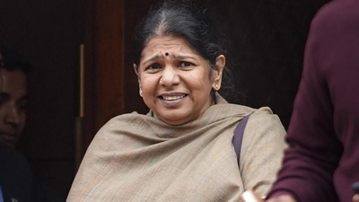 'They won't stop imposing it': DMK's Kanimozhi flags station signboard in Hindi