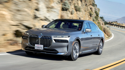 BMW i7 electric sedan clocks 1,000 sales in India: Luxury features decoded