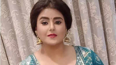Bhojpuri actress Akanksha Awasthi, husband booked for cheating Mumbai businessman of Rs 11.5 crore