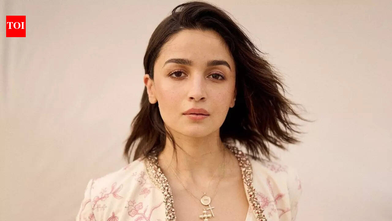 'Don’t Be Shy': Alia Bhatt and Shaheen Bhatt pick a sweet coming-of-age love story