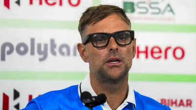 India's coach objected to senior player's exclusion over 'indiscipline'; offered to resign