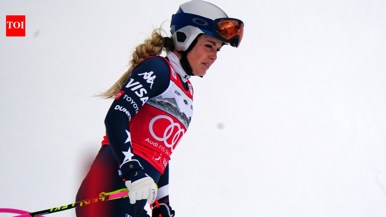 Lindsey Vonn Injured in Pre-Olympic Crash Ahead of Milano Cortina Games