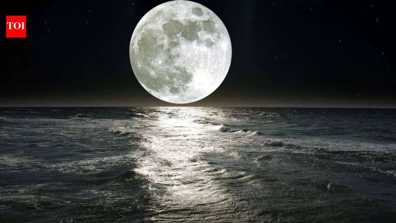 Why is moon connected to feminine energy?