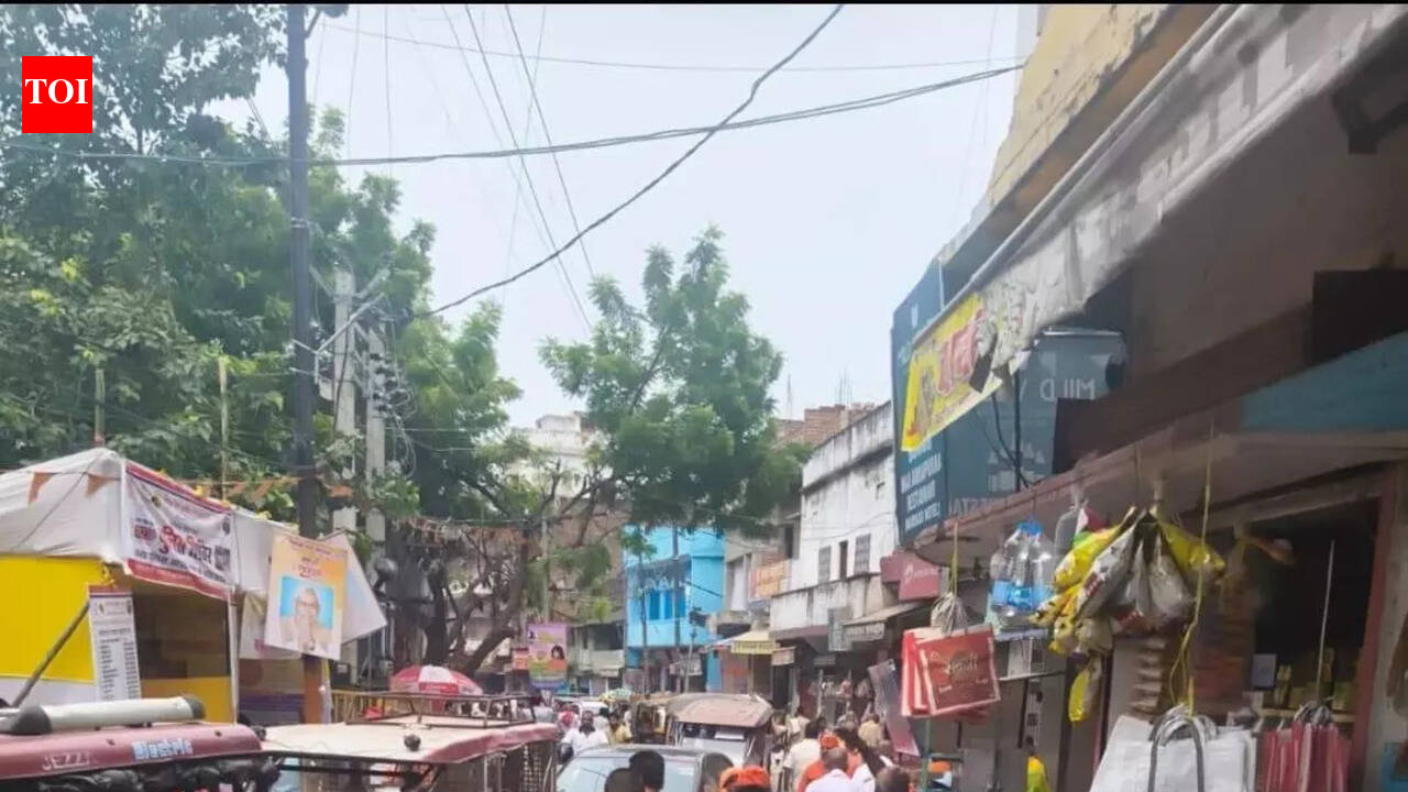 Gaya strained by manual traffic control amid chronic congestion