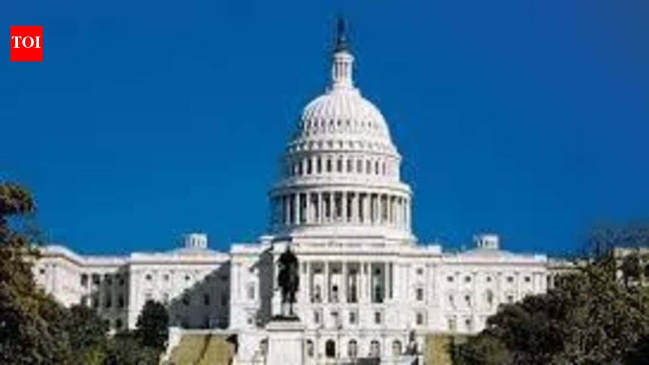 Senate scrambles to save funding deal as US govt shutdown looms