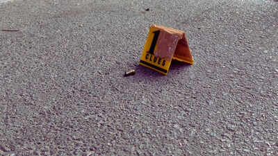 Armed robbers shoot cloth merchant, escape with Rs 6 lakh in Hyderabad